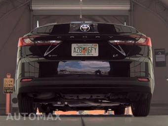 2025 Toyota Camry LE - miniatura 7