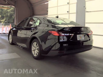 2025 Toyota Camry LE - miniatura 8