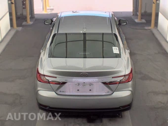 2025 Toyota Camry LE - miniatura 6