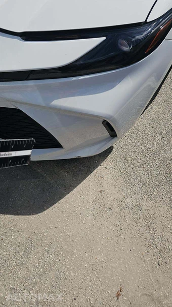 2025 Toyota Camry LE - miniatura 19