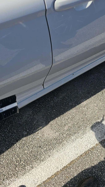 2025 Toyota Camry LE - miniatura 23