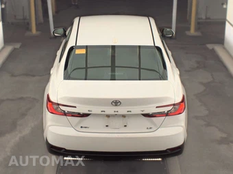 2025 Toyota Camry LE - miniatura 5