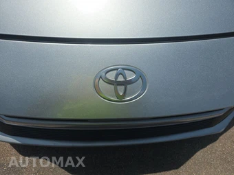 2025 Toyota Camry LE - miniatura 15