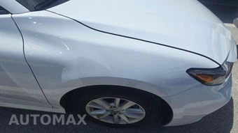 2025 Toyota Camry LE - miniatura 25