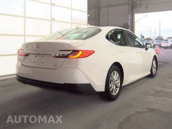 2025 Toyota Camry LE - miniatura 4