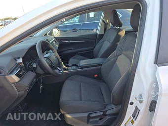 2025 Toyota Camry LE - miniatura 7