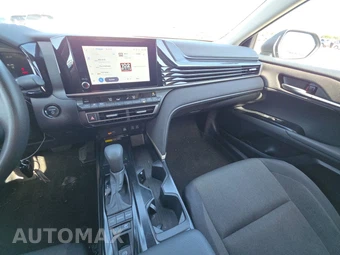 2025 Toyota Camry LE - miniatura 11