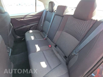2025 Toyota Camry LE - miniatura 13