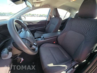 2025 Toyota Camry LE - miniatura 7