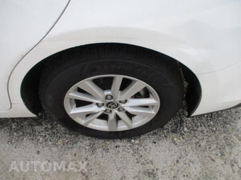 2025 Toyota Camry LE - miniatura 25