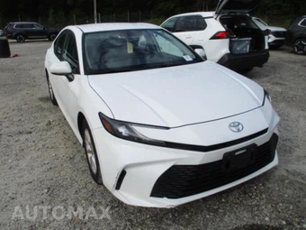 2025 Toyota Camry LE - miniatura 7