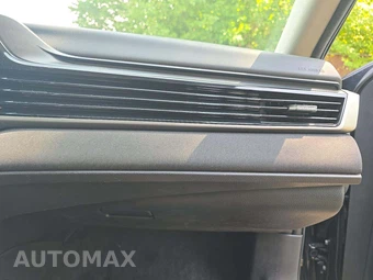 2025 Toyota Camry LE - miniatura 16