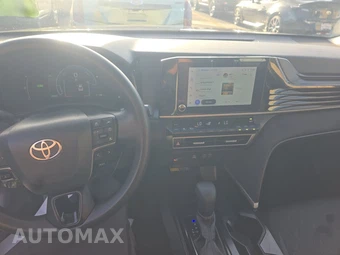 2025 Toyota Camry LE - miniatura 11
