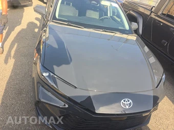 2025 Toyota Camry LE - miniatura 2