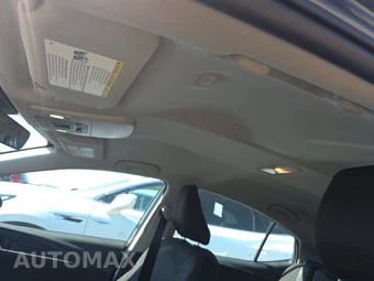 2025 Toyota Camry LE - miniatura 14