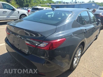 2025 Toyota Camry LE - miniatura 4