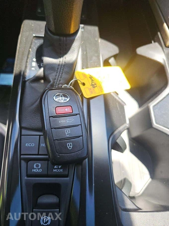 2025 Toyota Camry LE - miniatura 5