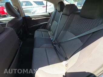 2025 Toyota Camry LE - miniatura 13