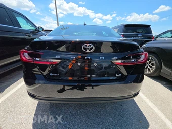 2025 Toyota Camry LE - miniatura 5