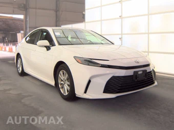 2025 Toyota Camry LE - miniatura 3