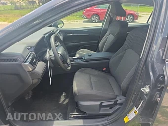 2025 Toyota Camry LE - miniatura 13