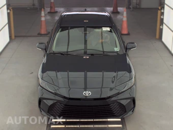 2025 Toyota Camry LE - miniatura 2