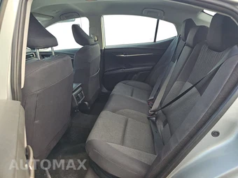 2025 Toyota Camry LE - miniatura 13
