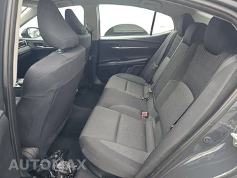 2025 Toyota Camry LE - miniatura 13