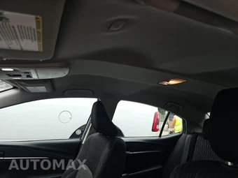2025 Toyota Camry LE - miniatura 17