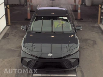2025 Toyota Camry LE - miniatura 2