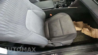 2025 Toyota Camry LE - miniatura 20