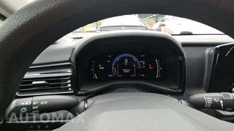 2025 Toyota Camry LE - miniatura 21