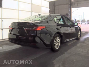 2025 Toyota Camry LE - miniatura 4