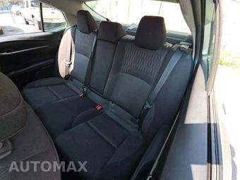 2025 Toyota Camry LE - miniatura 13