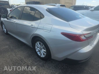 2025 Toyota Camry LE - miniatura 6
