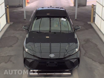 2025 Toyota Camry LE - miniatura 2