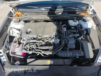 2025 Toyota Camry LE - miniatura 15