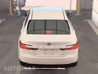 2025 Toyota Camry LE - miniatura 5