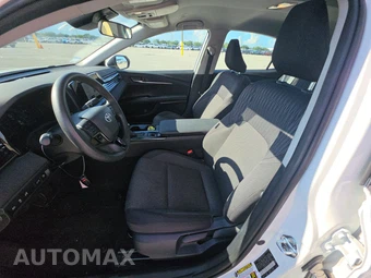 2025 Toyota Camry LE - miniatura 7