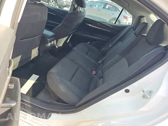 2025 Toyota Camry LE - miniatura 19