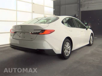 2025 Toyota Camry LE - miniatura 5