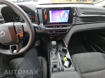 2025 Toyota Camry LE - miniatura 17