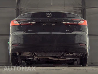 2025 Toyota Camry LE - miniatura 7
