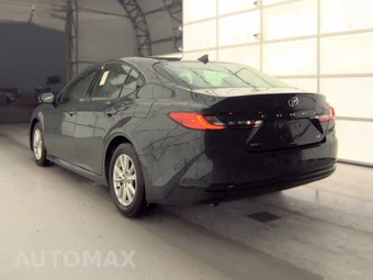 2025 Toyota Camry LE - miniatura 8