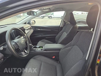 2025 Toyota Camry LE - miniatura 12