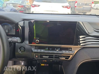 2025 Toyota Camry LE - miniatura 16