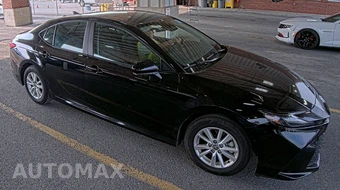 2025 Toyota Camry LE - miniatura 3