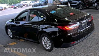 2025 Toyota Camry LE - miniatura 6