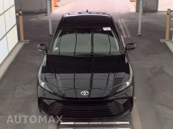 2025 Toyota Camry LE - miniatura 2