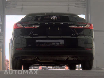 2025 Toyota Camry LE - miniatura 7